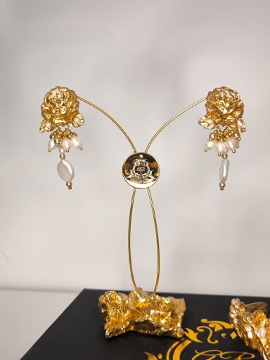 Rosa+ colgante: 69€